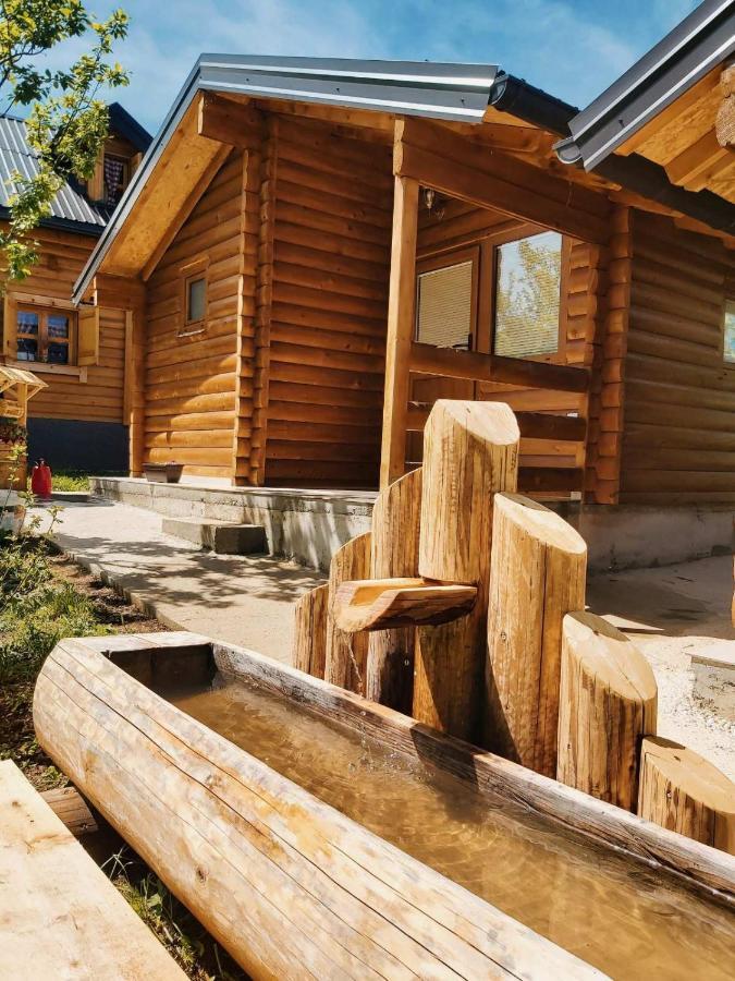 Holiday Bungalows & Food Plav Buitenkant foto