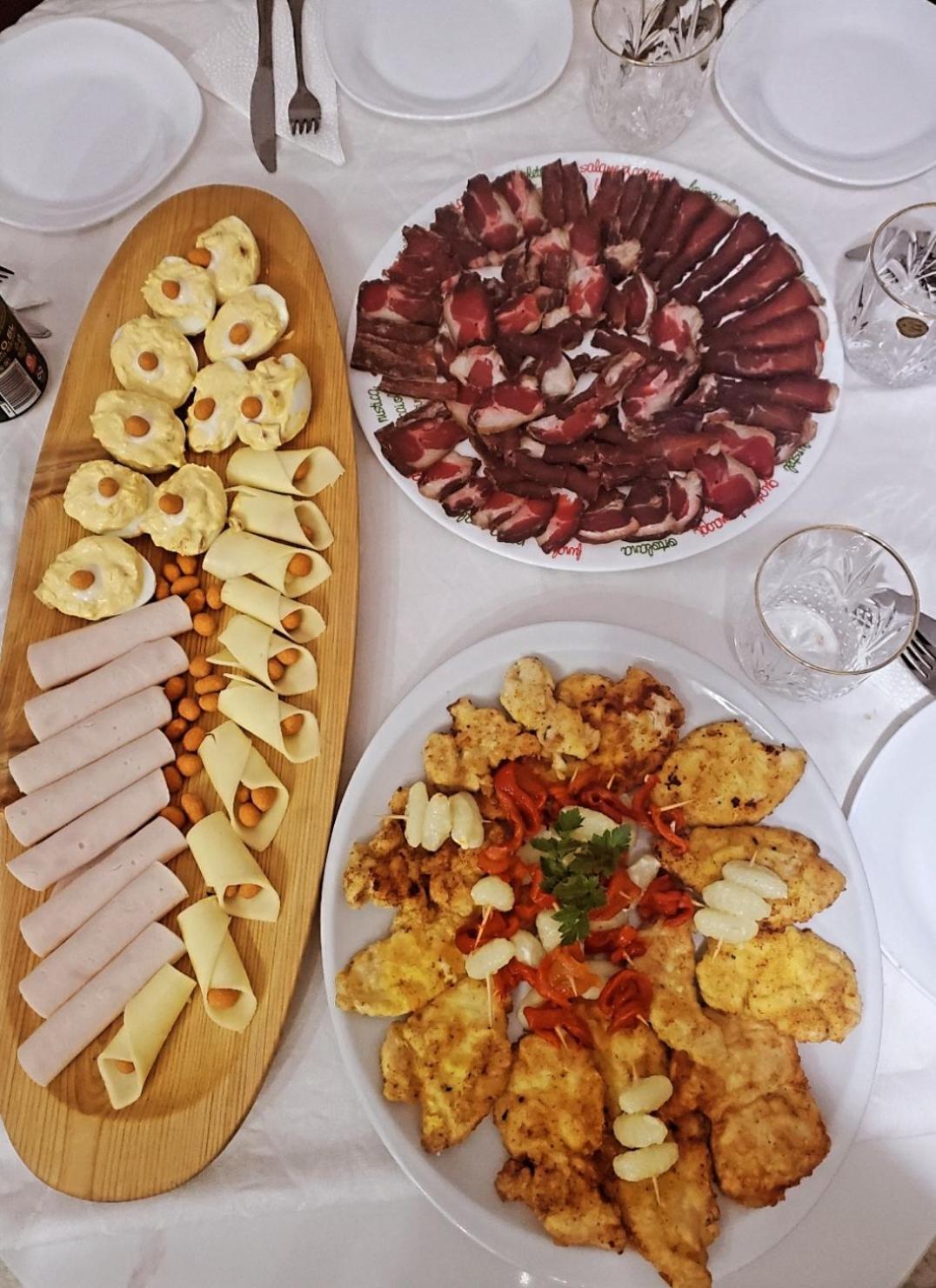 Holiday Bungalows & Food Plav Buitenkant foto